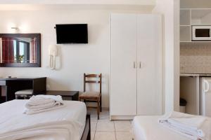 Paradise Zante Standard Studio 1