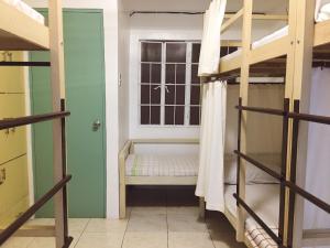 1 River Central Hostel