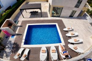 Villa Corcovada Vitória with private pool