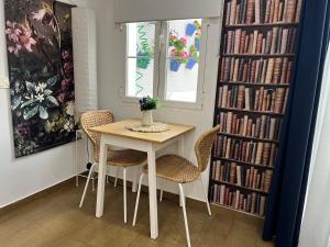 Estudio luminoso cerca de la playa