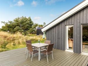 Holiday Home Casandra - 600m from the sea by Interhome