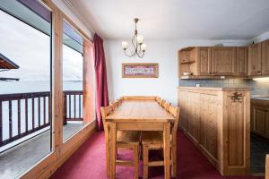 Duplex confortable avec piscine