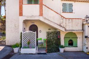 Bas de villa, piscine, 3 étoiles