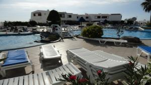 Spacious 3-bedroom beach Bungalow