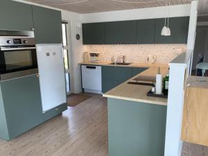 Holiday Home Chrissie - 150m from the sea by Interhome