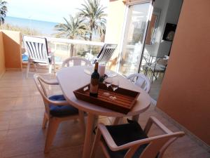 Las Marinas,Vistas frontales Playa