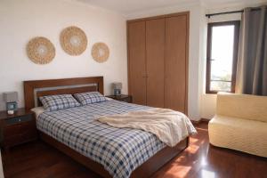 Sunny Ocean View Apartment