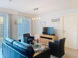 Apartment Zandloper III with terrace by Interhome