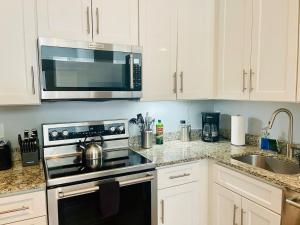 Renovated Exchange St. Loft with Free Parking