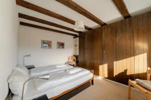 Retro Laax Apartment near Cable Car