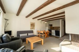 Retro Laax Apartment near Cable Car