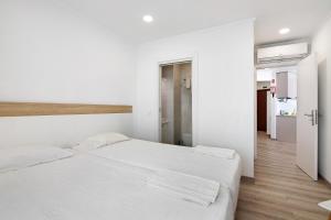 Camões 8F Vista Mar, com piscina