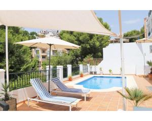 Apartment with private pool