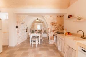 Panoramic Trullo Tramonto With Pool