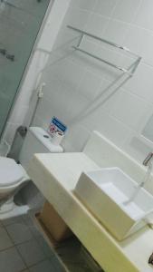 Na Vila da Praia do Forte- BA, 2 quartos, piscina, 2 garagens