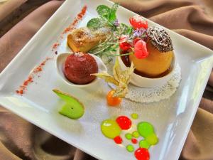 Hotels Logis Hotel Le Lion d'Or : photos des chambres