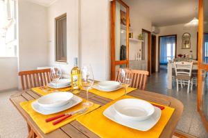 Txa Vì - Terrace with sea view