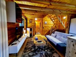 Le Chalet Aura et Jacuzzi