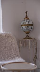 The Weeping Willow Retreat - Ecaterina