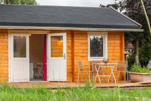 Sundowner Cabin