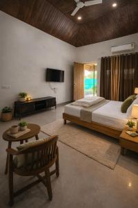 The Lagoon- 3BK Cottage Stay with Private Pool and Garden