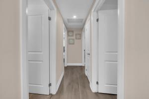 Poolside Paradise minutes away from the Falls