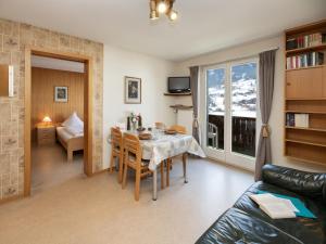 Apartment Chalet Beausite by Interhome