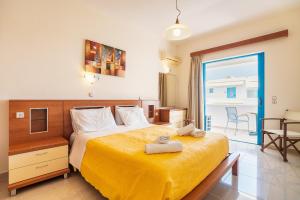 Livadia Beach Studio B