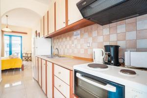 Livadia Beach Studio B
