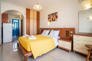 Livadia Beach Studio B