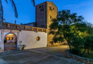 Historica house with Pool free wifi