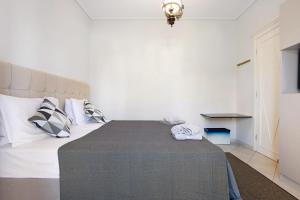 Olympia Holiday Home