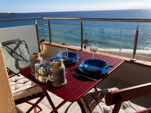 Costa Brava beach studio