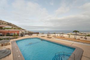 Apartment 3 Bedrooms Heated Pool