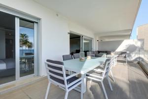 Modern frontline beach - Estepona