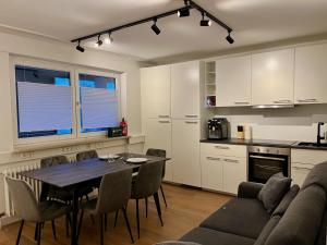 G&P Housing - Superior Zimmer III mit eigenem Badezimmer & Gemeinschaftsküche