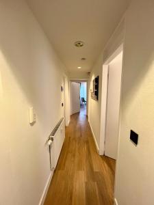 G&P Housing - Superior Zimmer III mit eigenem Badezimmer & Gemeinschaftsküche