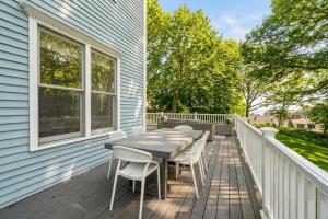 3 Mins to York Beach Large Deck Water View