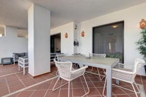 2 bed-rooms with a view