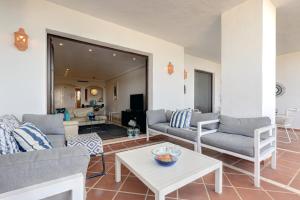 2 bed-rooms with a view