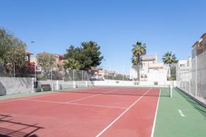 Casa en la playa con piscinas 11 A