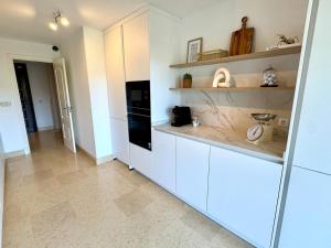 Modern 2-bed apt Capanes del Golf