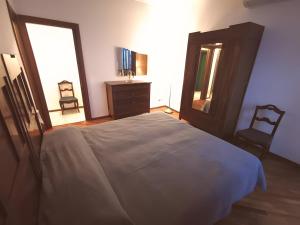 Spacious Historic Apartment F1