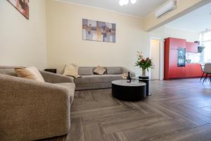 Spacious Three Bedroom Design Apartment near Circo Massimo Rome