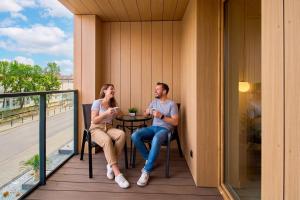 Amber Seaside - Luxury Apartment with Balcony and Parking in Gdansk