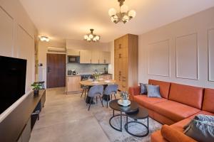 Amber Seaside - Luxury Apartment with Balcony and Parking in Gdansk