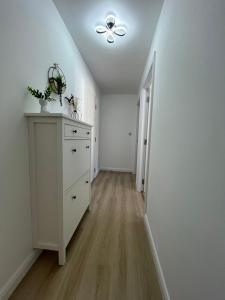 Central Belfast New Modern Spacious Two Bed Apartment