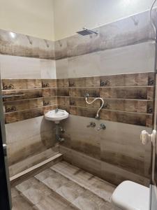 5BHK Home Away To Nature Escape in Town