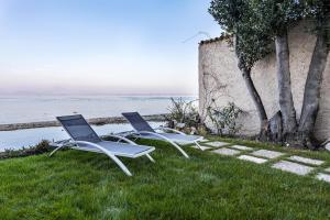 Lantica Lugana front lake