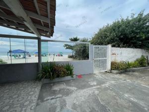 Apartamento para 04 pessoas, em residencial frente ao mar
